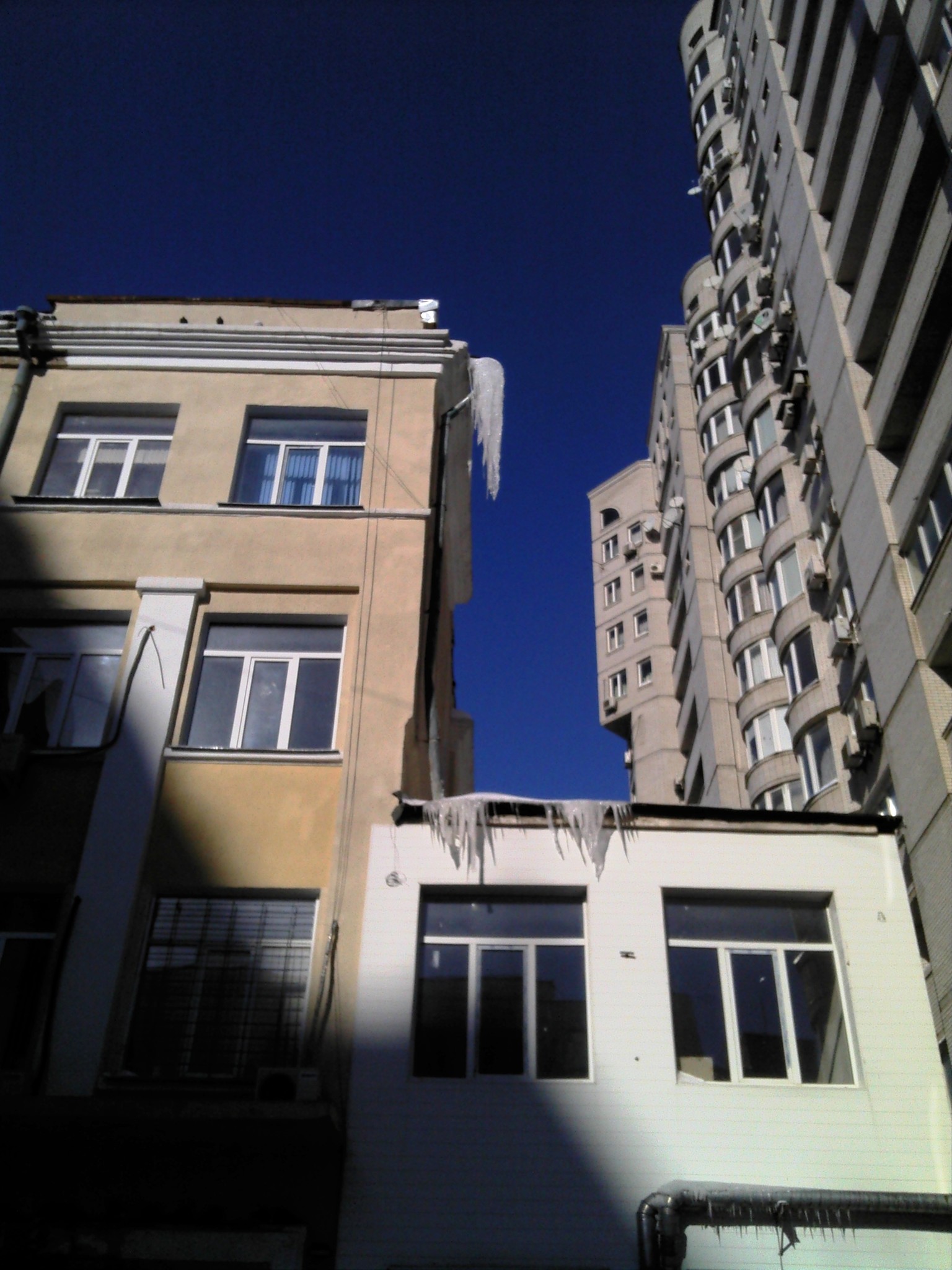 h-107.jpg