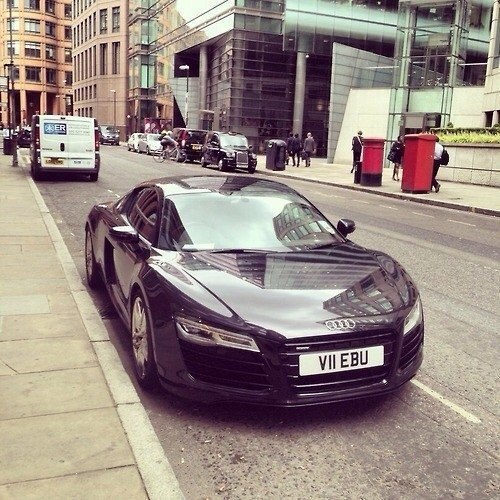 Audi r8 криштиану роналду Audi r8 криштиану роналду