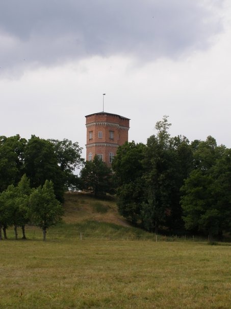 h-448.jpg