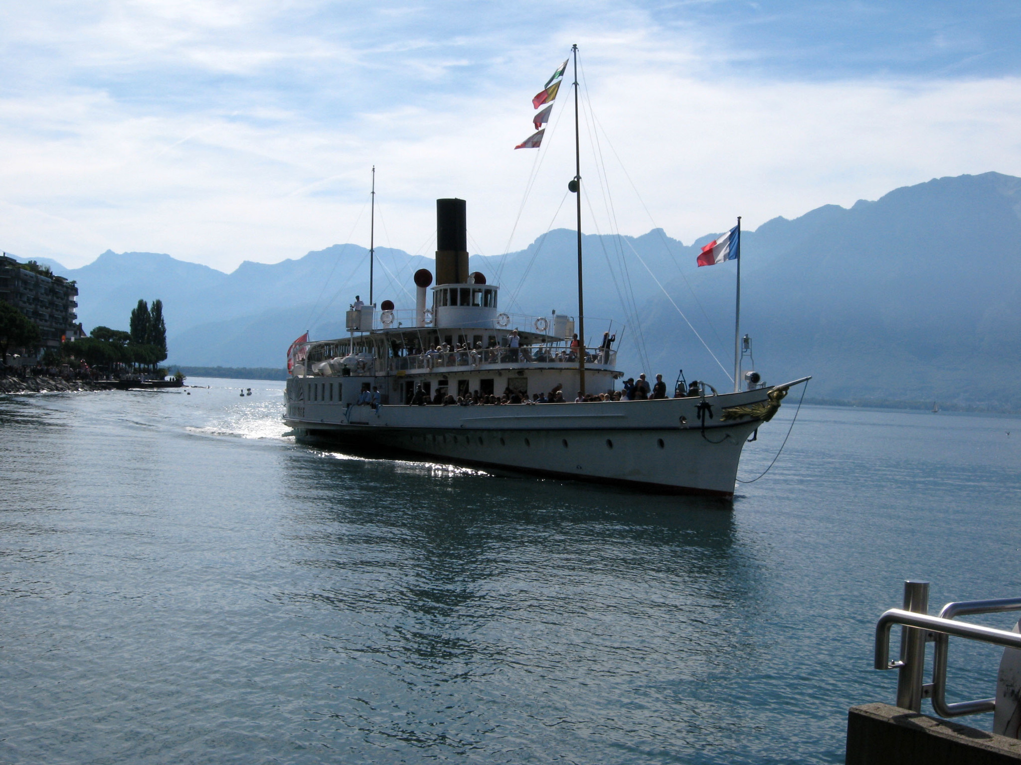 h-10812.jpg