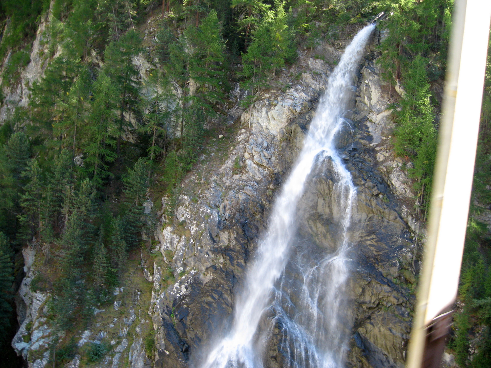 h-11220.jpg