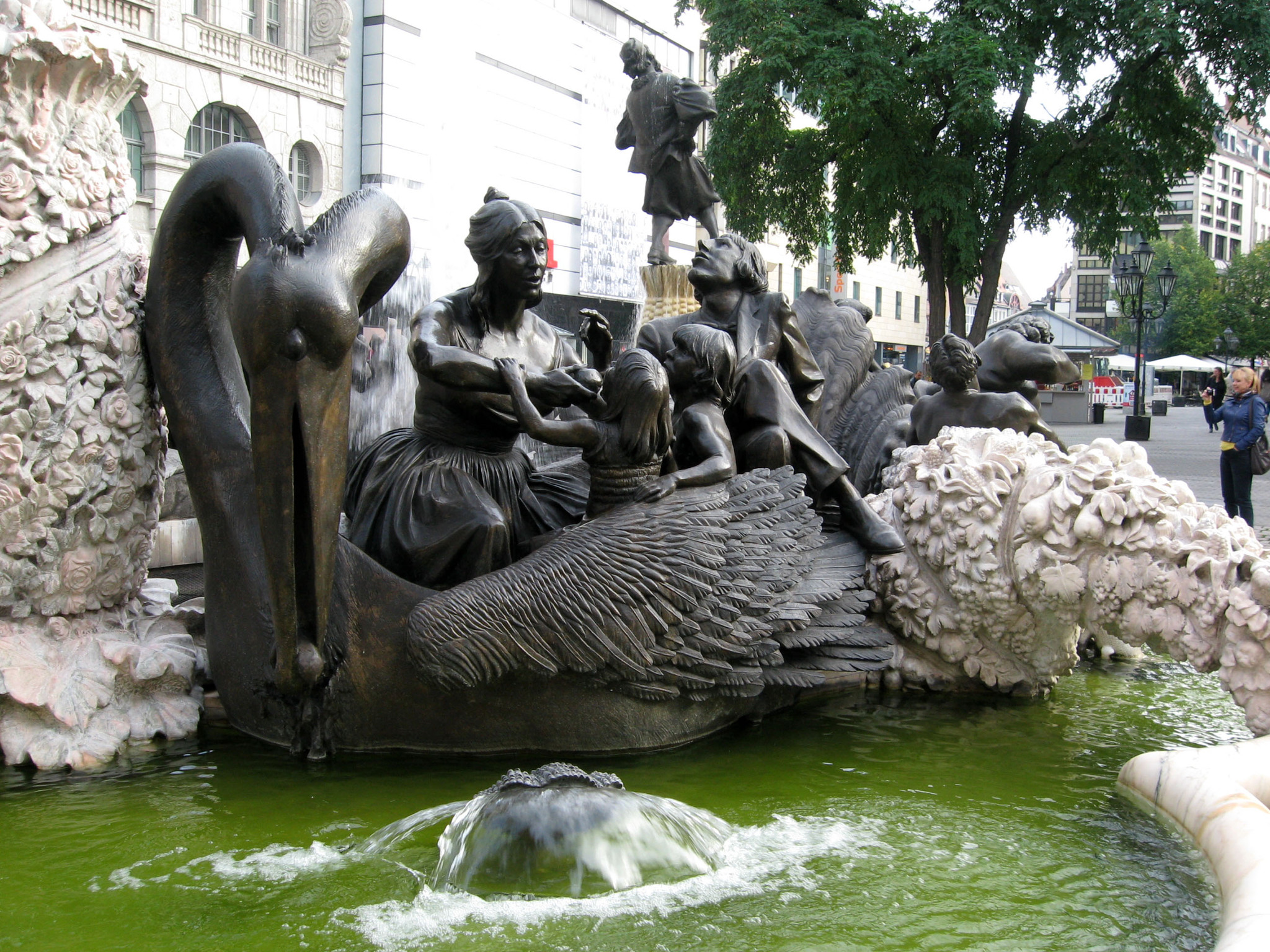 h-11598.jpg