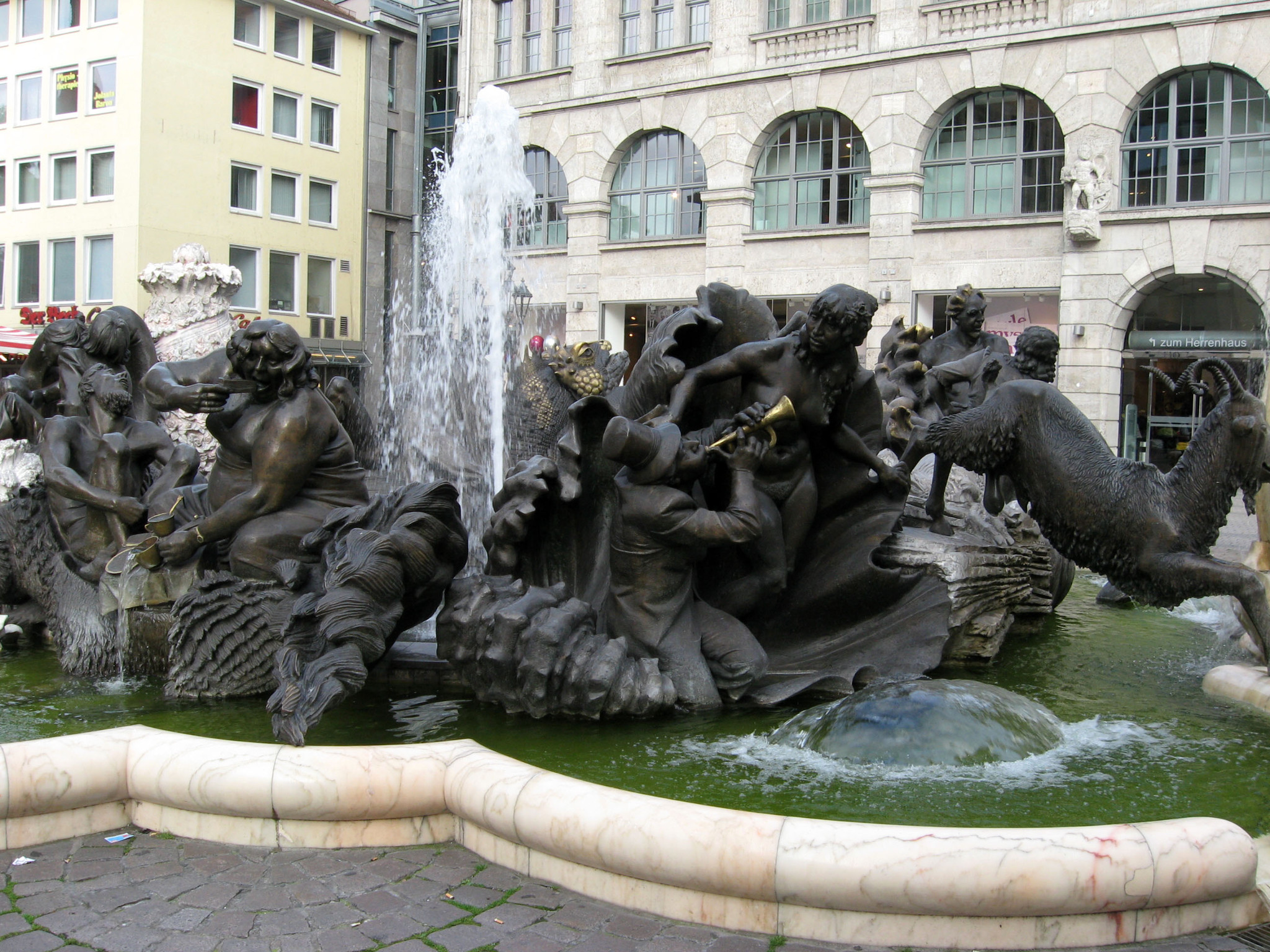 h-11600.jpg