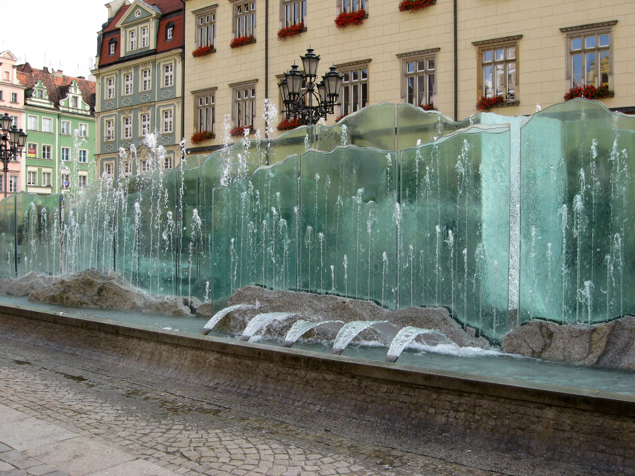h-11637.jpg