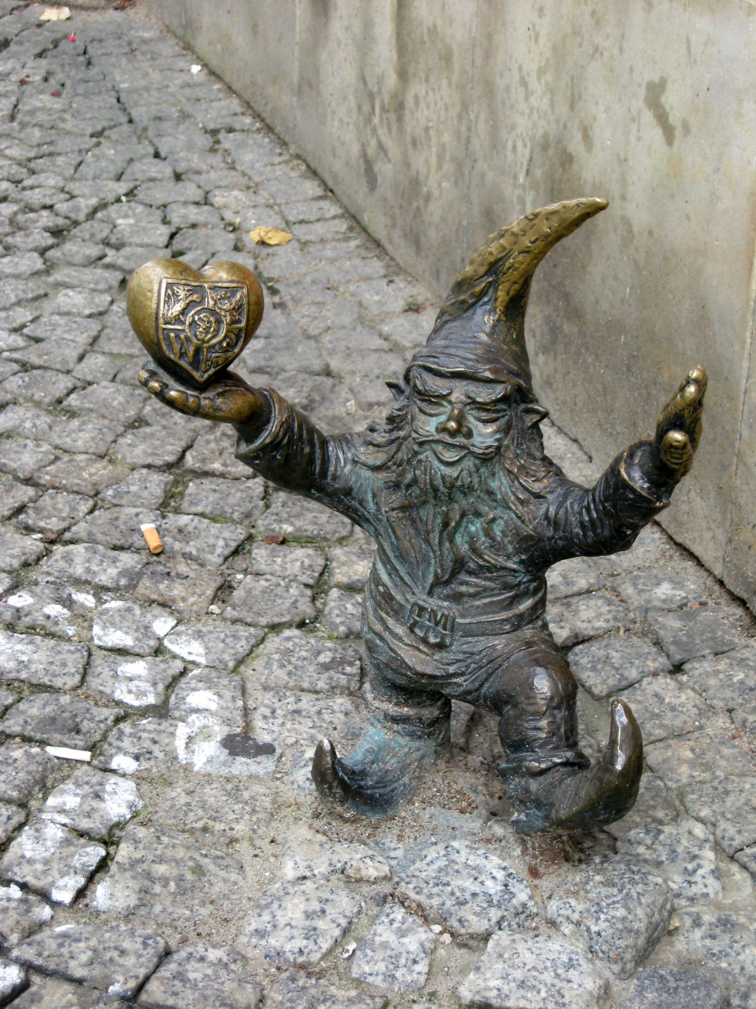 h-11642.jpg