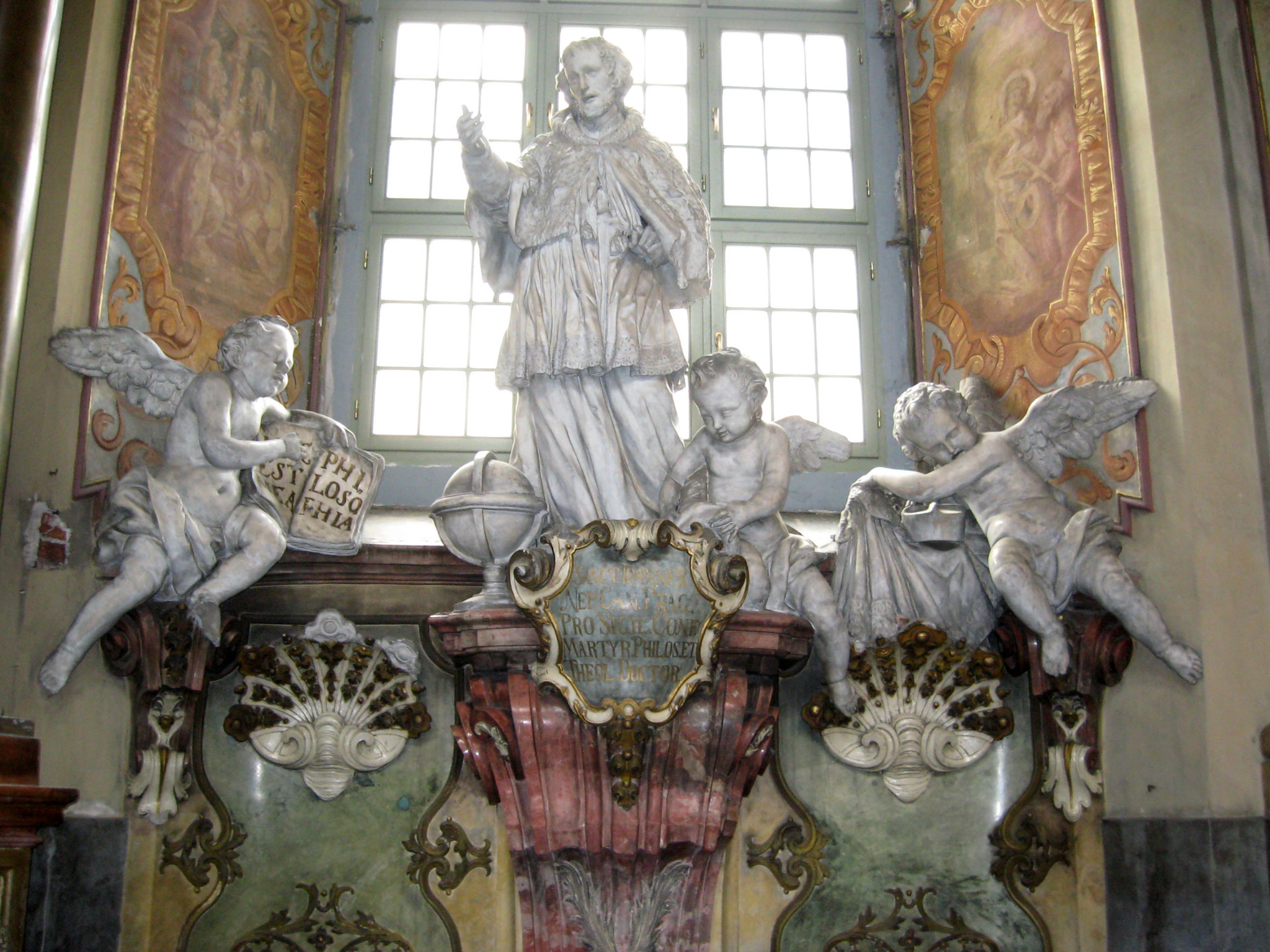 h-11687.jpg