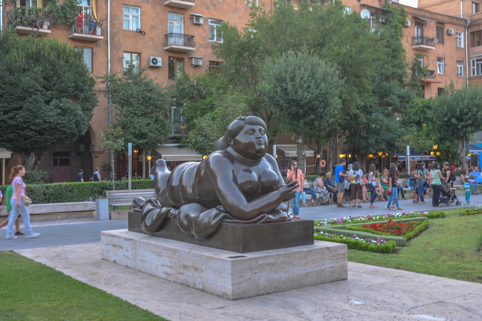 h-1114.jpg