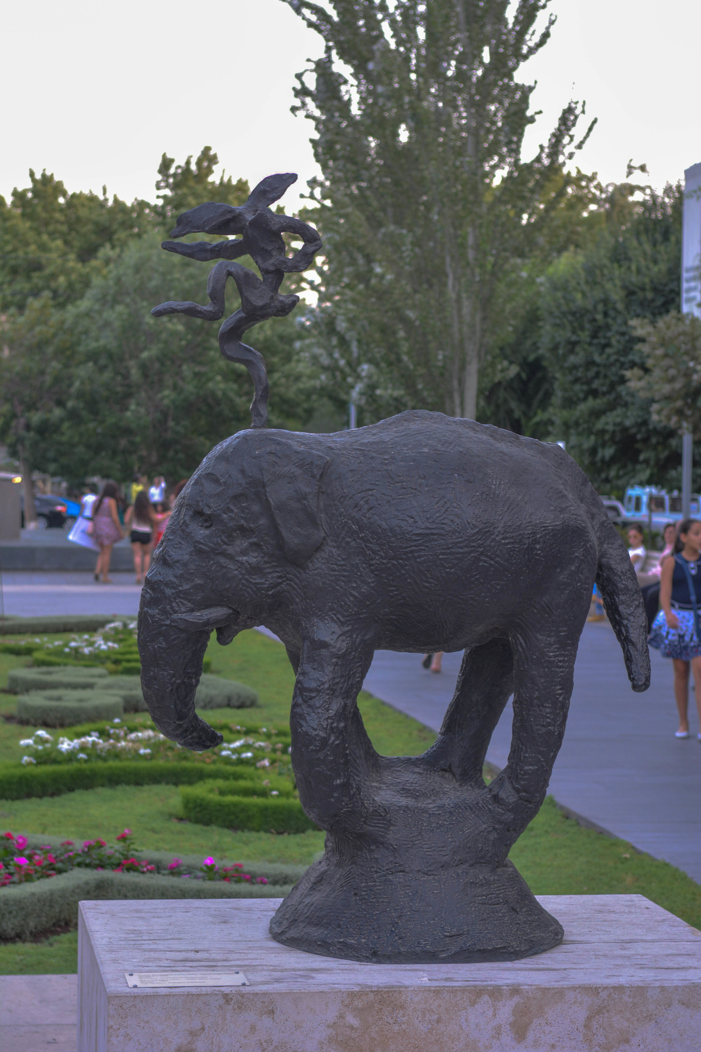 h-1120.jpg