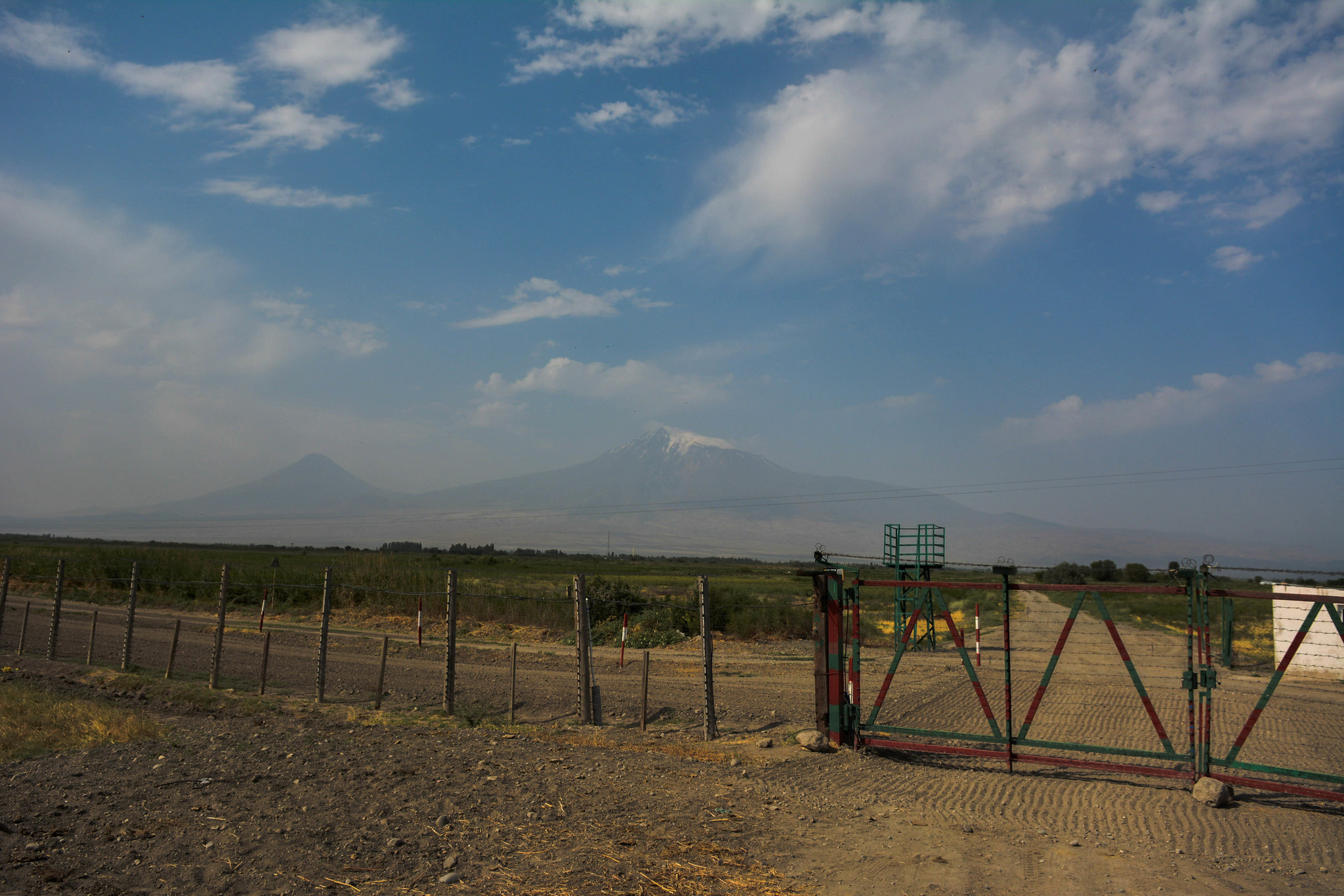 h-1123.jpg