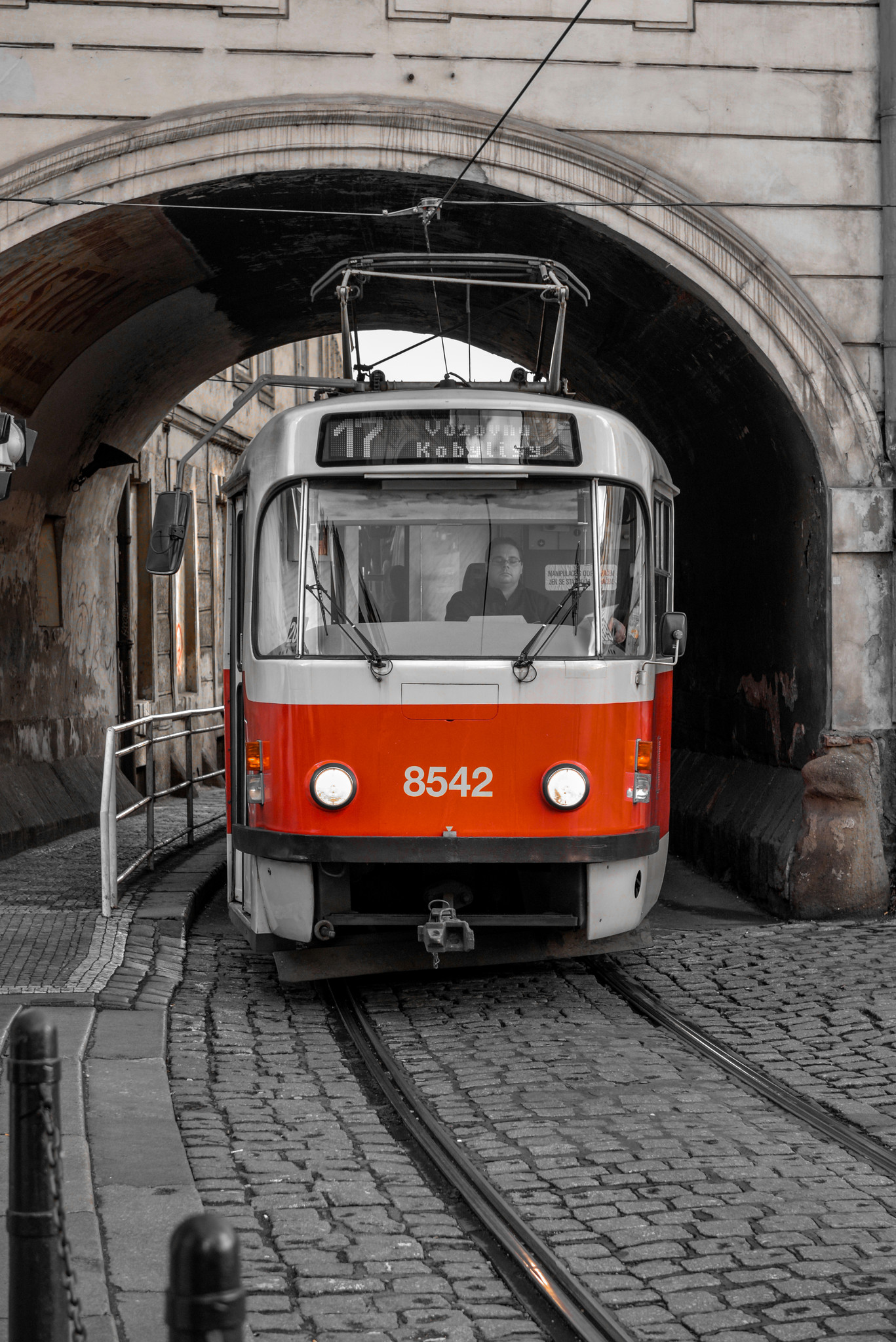h-1280.jpg