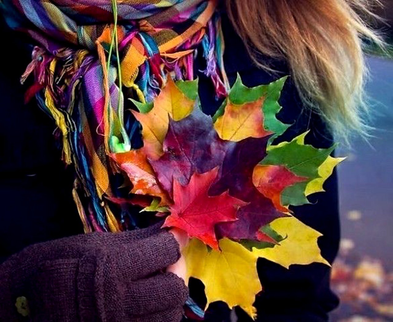 Разбавляю осень яркими красками