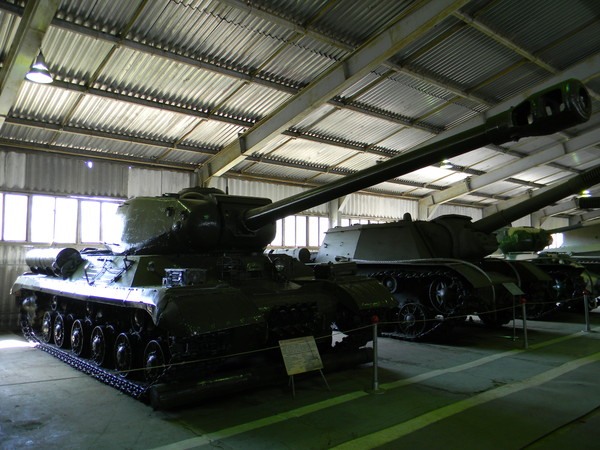 Тяжёлый танк ИС-2 в Кубинке