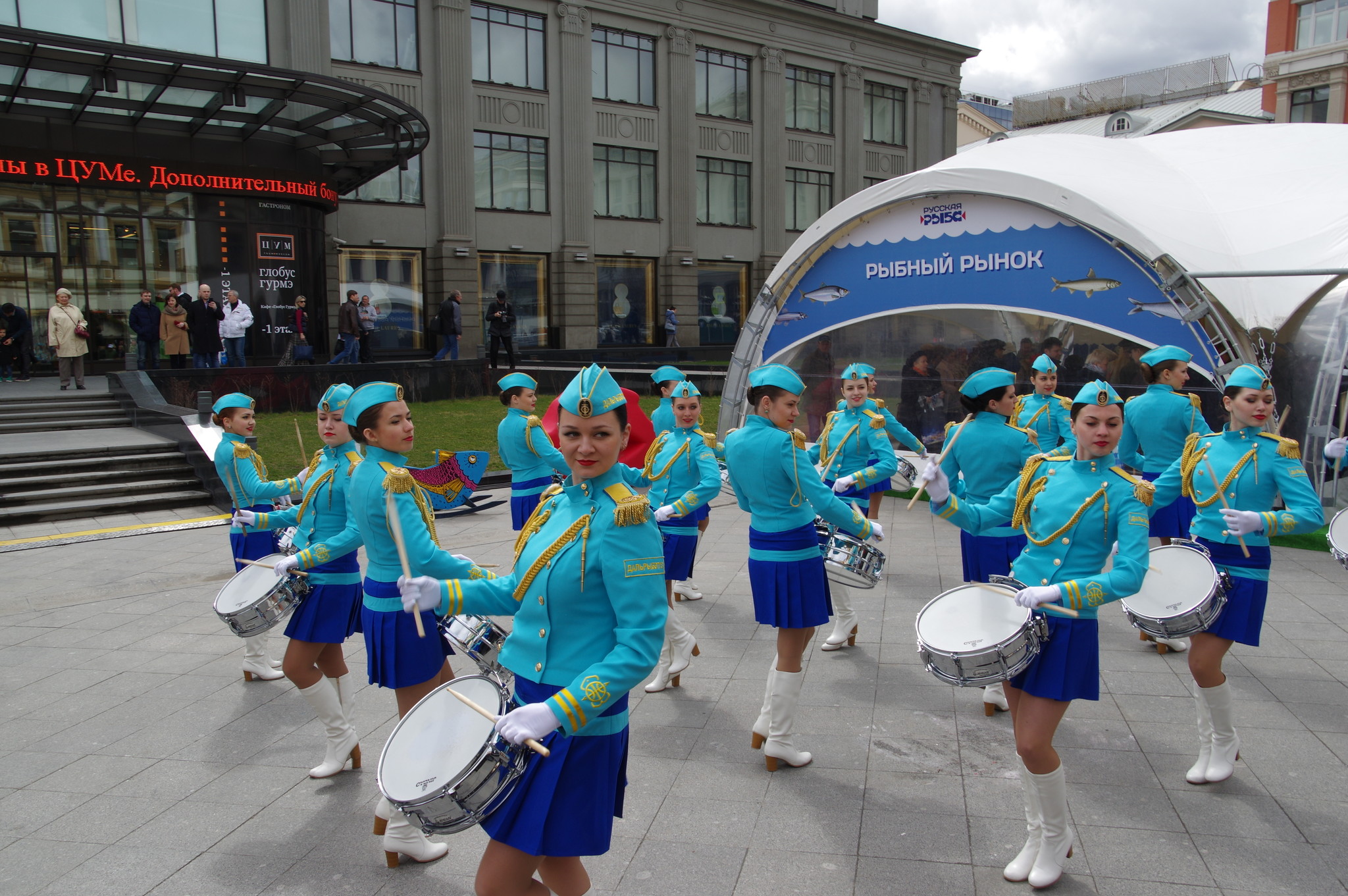 Фестиваль «Рыбная неделя» на Кузнецком мосту