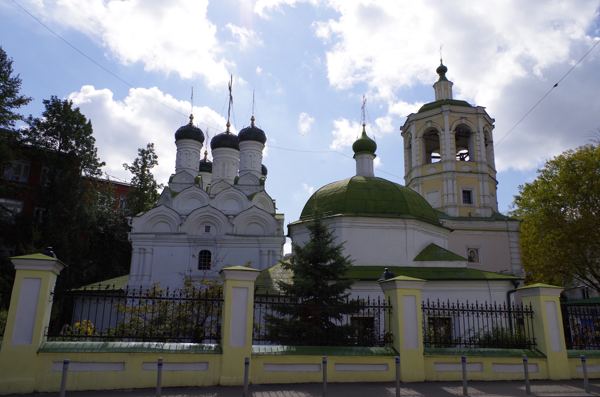 Храм Успения Пресвятой Богородицы в Путинках (Успенский переулок, дом 4)