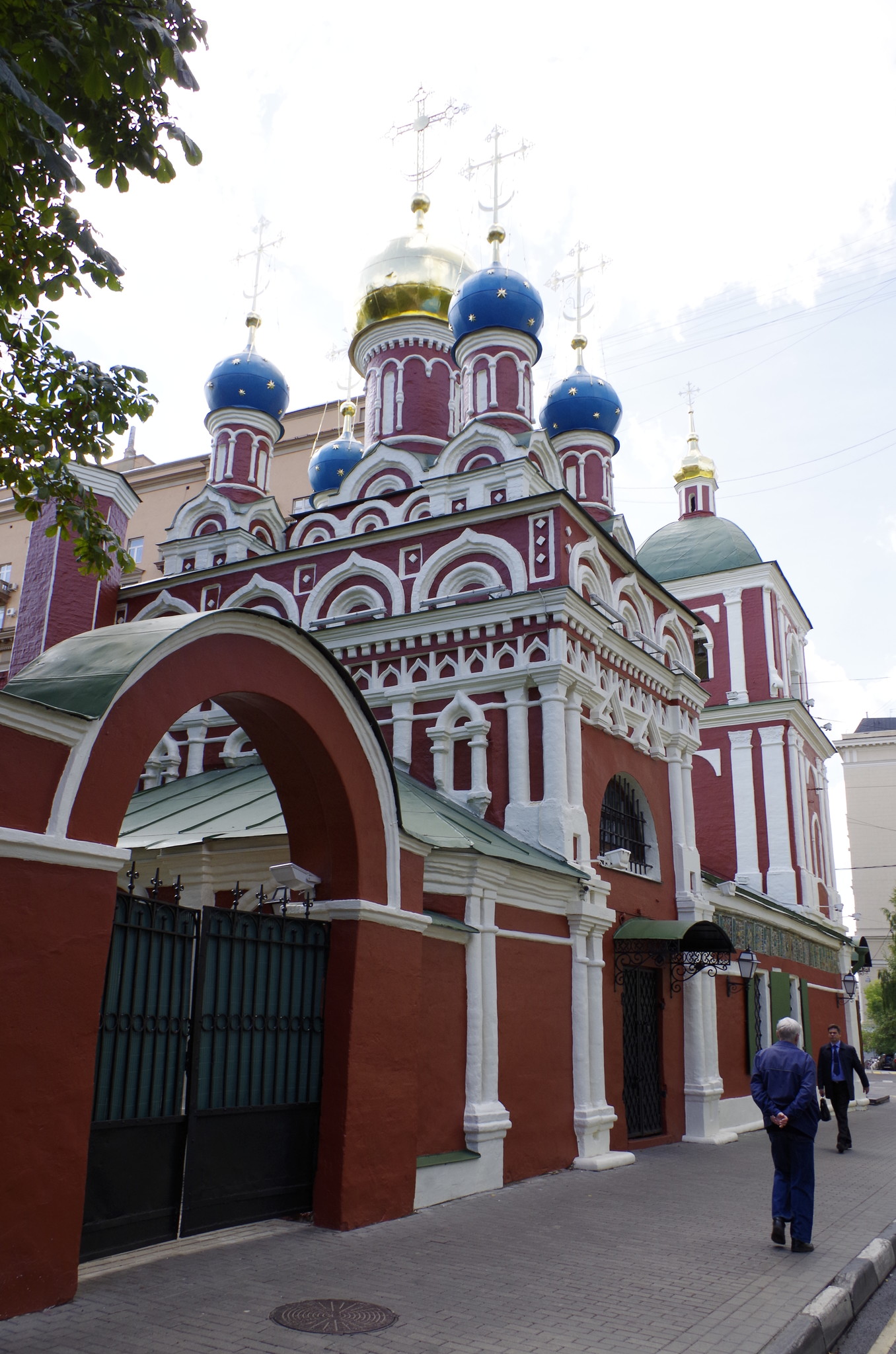 Храм Успения Пресвятой Богородицы в Путинках (Успенский переулок, дом 4)