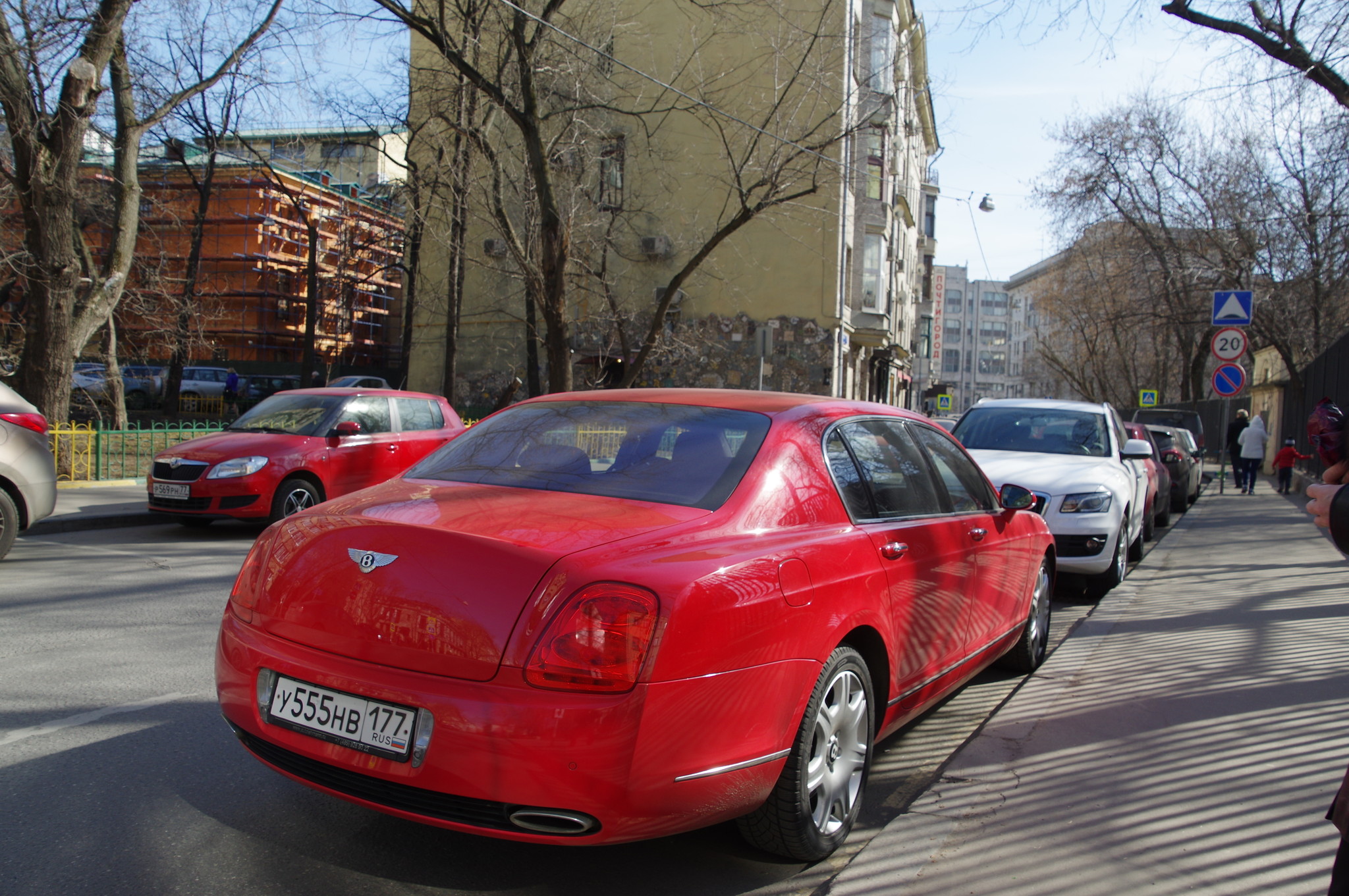 Автомобиль Bentley
