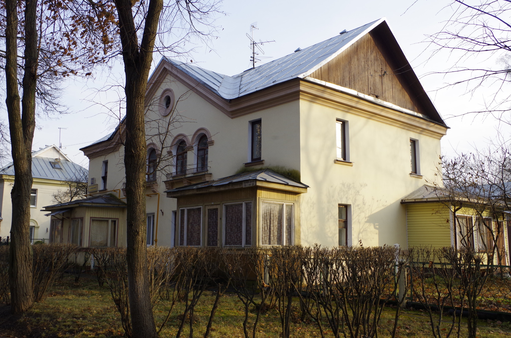 1-я Северная линия, дом 10