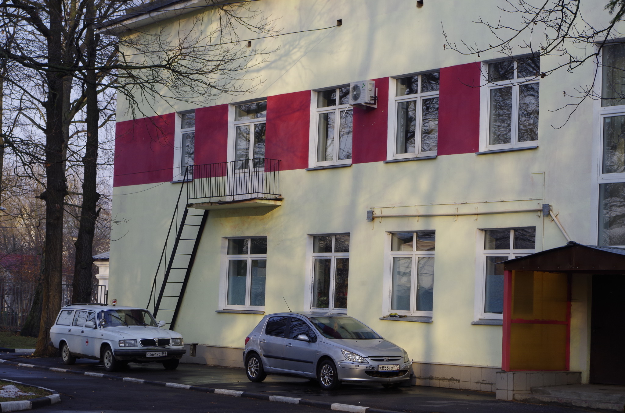 Городская клиническая больница № 43 (г. Москва, пос. Северный, улица 1-я линия, дом 27)