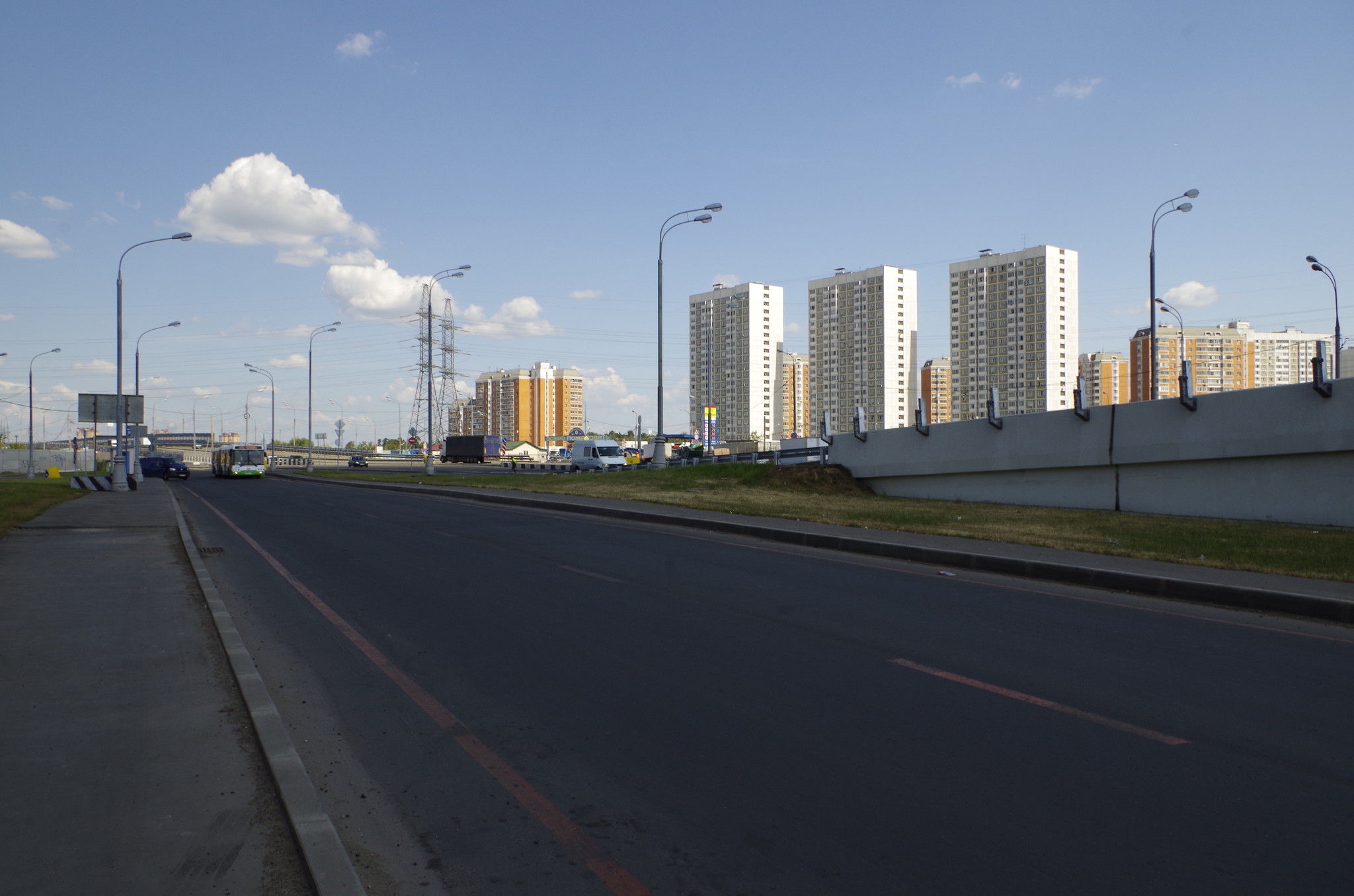 Дмитровское шоссе в районе Северный