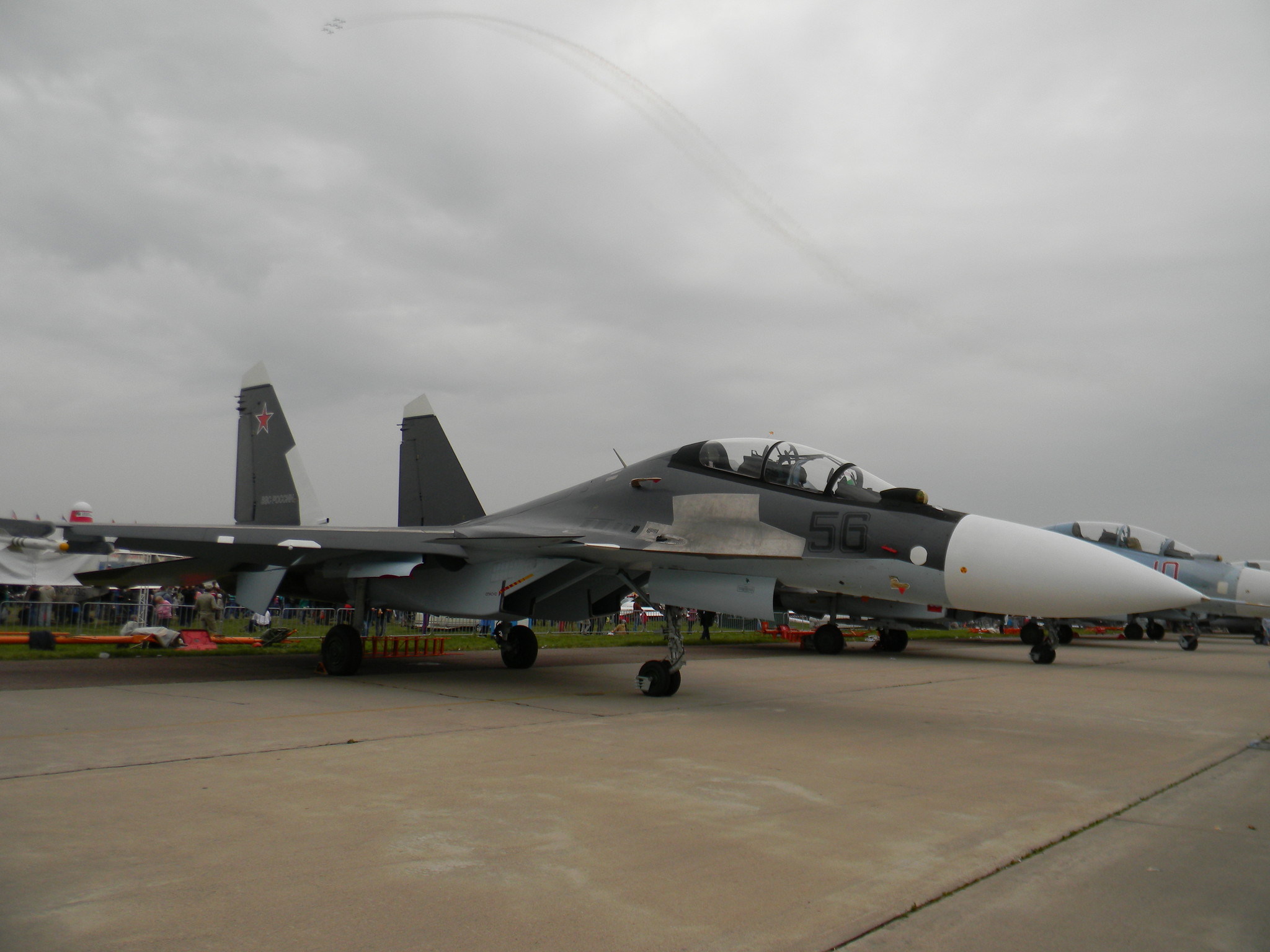 Сверхманевренный фронтовой истребитель Су-30СМ