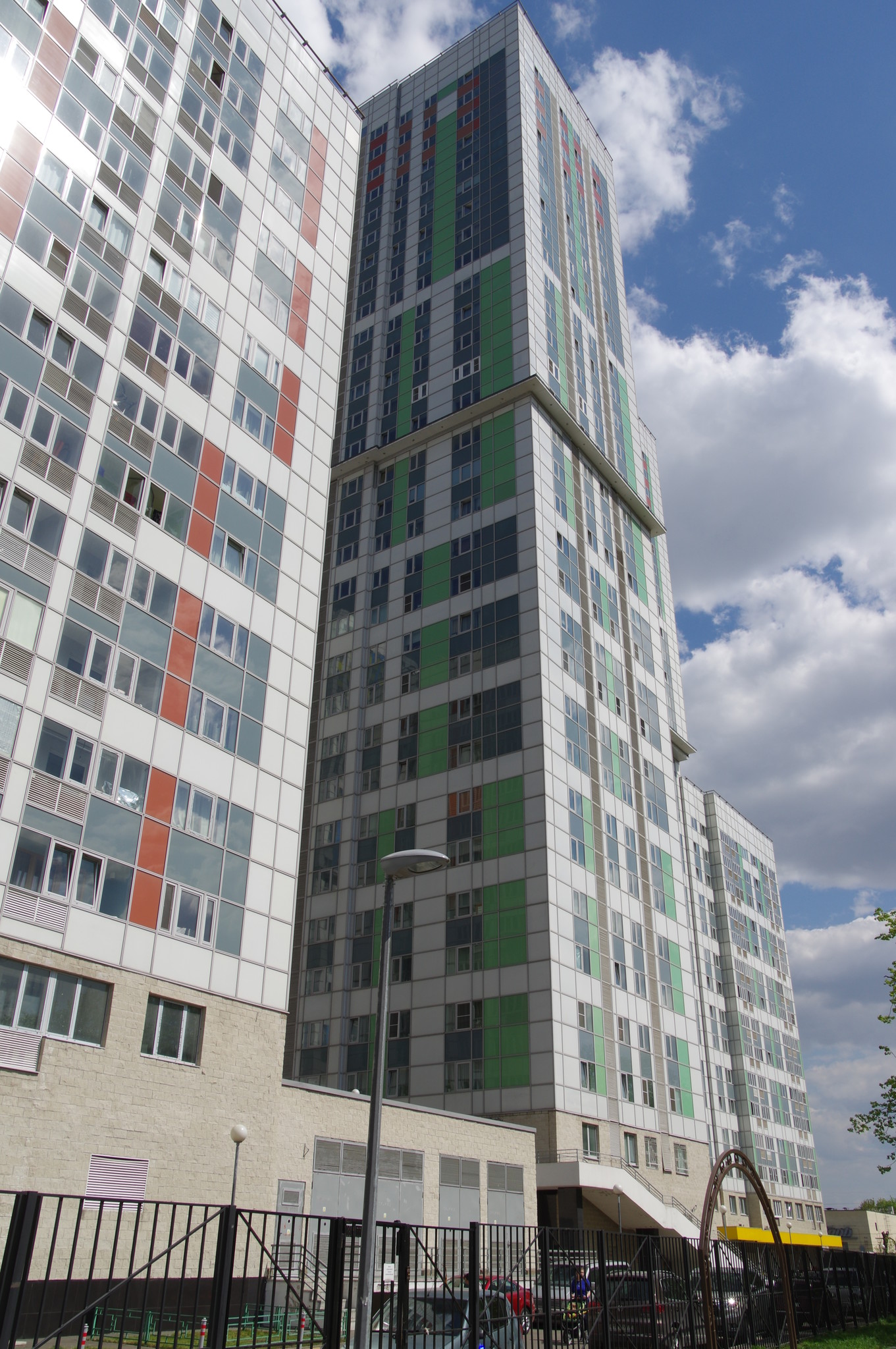 Высотный жилой комплекс «Богородский» (бульвар Маршала Рокоссовского, дом 6, корпус 1)