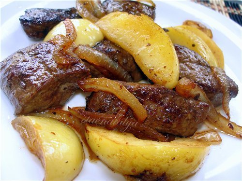 Куриная печень с яблоками и медом рецепт