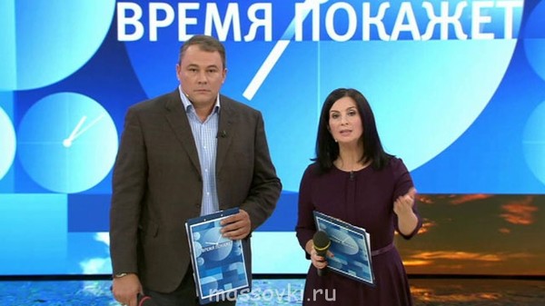 Почему передачу время покажет ведет не петр толстой Почему передачу время покажет ведет не петр толстой