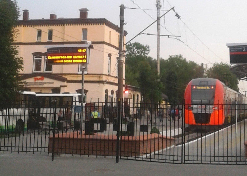 h-2326.jpg