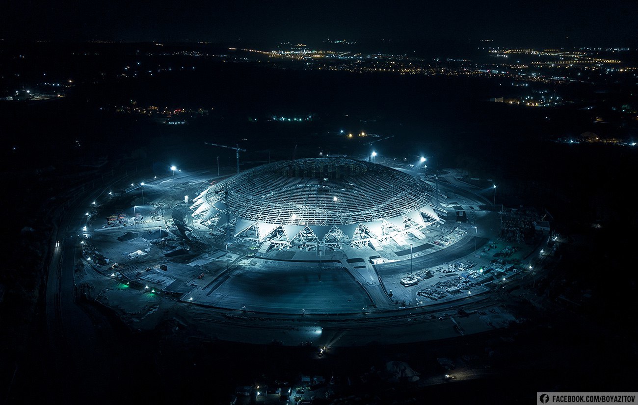 Стадион ночью. Стадион Самара Арена. Ночной стадион Самара Арена. Самара Арена ночью. Самара Арена сверху.