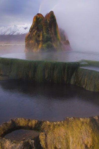 Гейзер Fly Geyser - очередное Чудо Света!!...