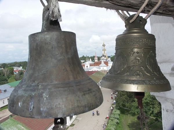 Колокол Псков парк