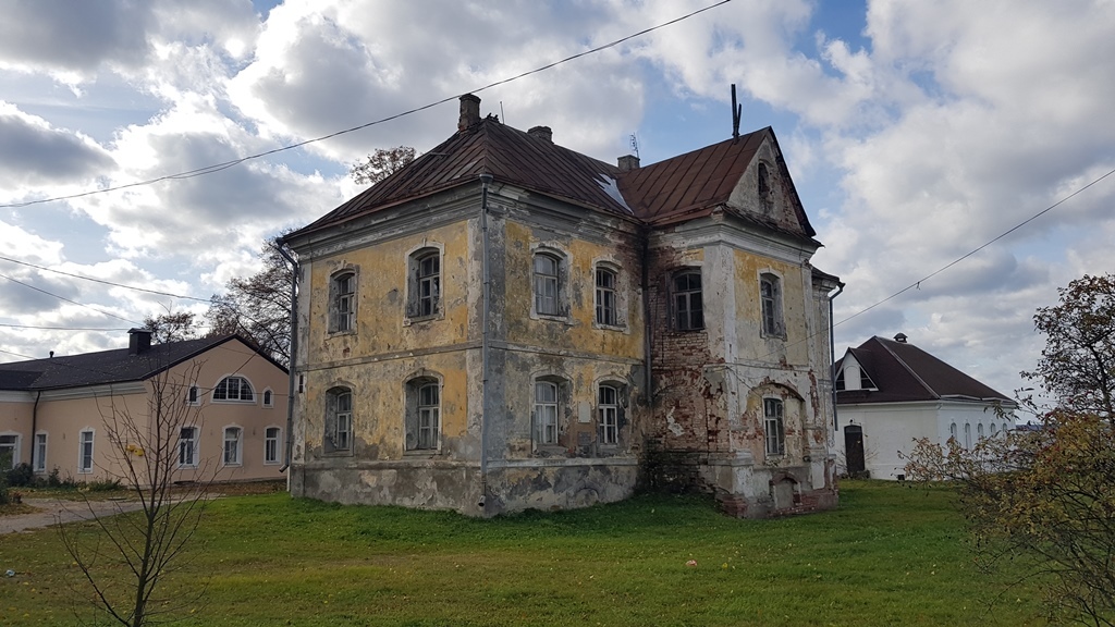 h-11227.jpg