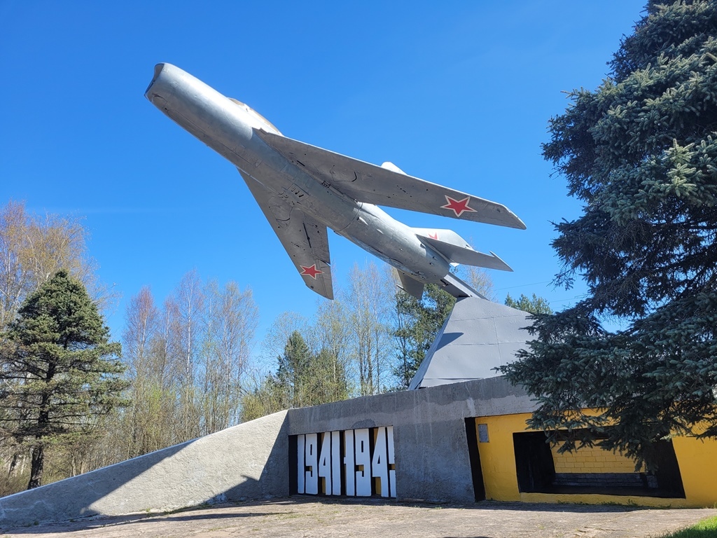 h-11625.jpg