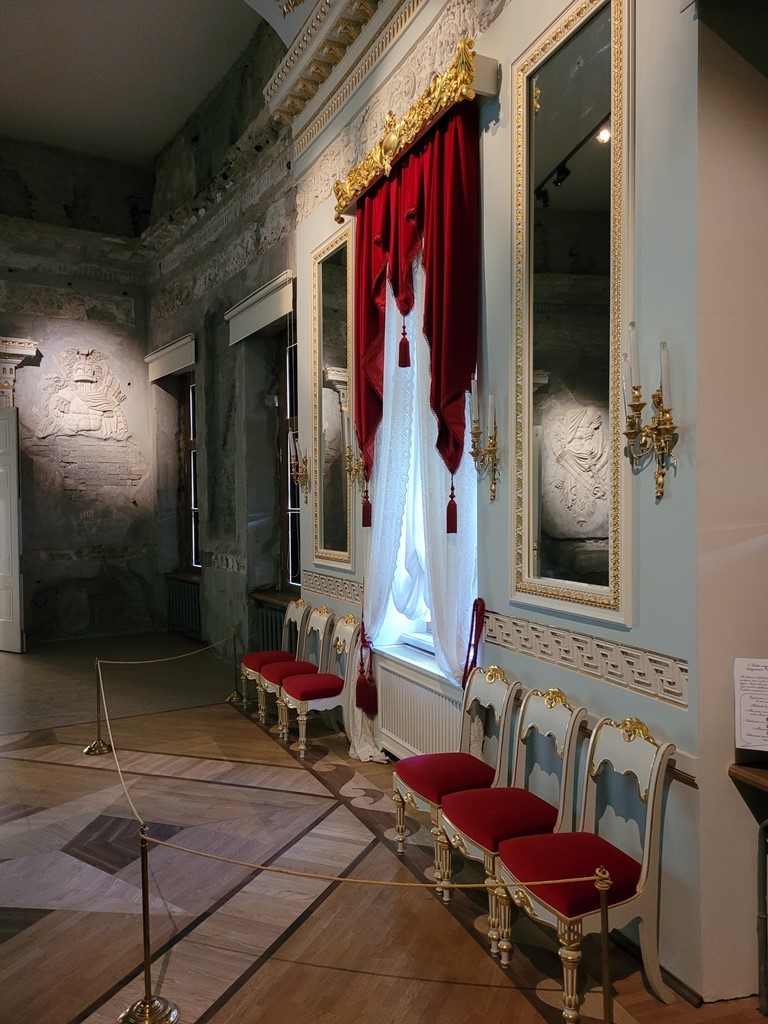 h-11685.jpg