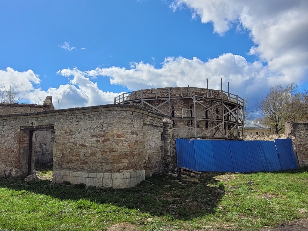 h-11747.jpg