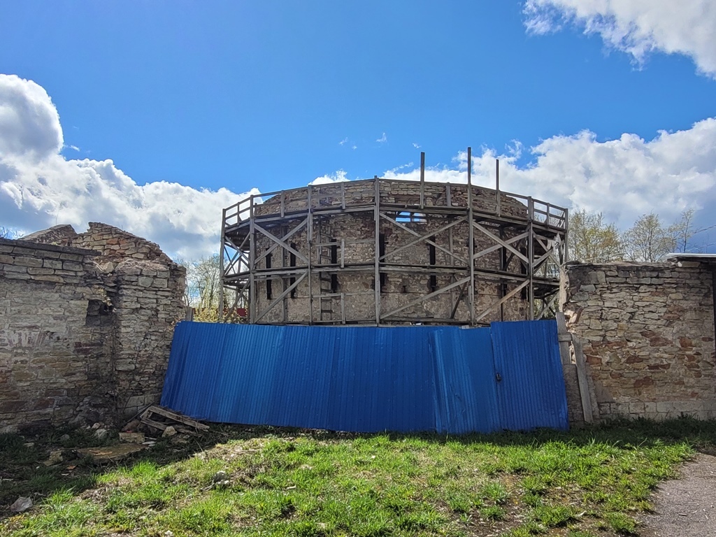 h-11748.jpg