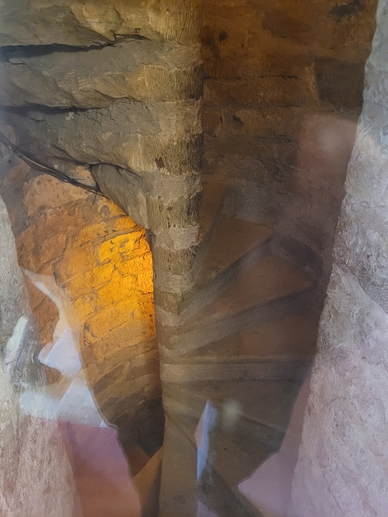 h-11759.jpg