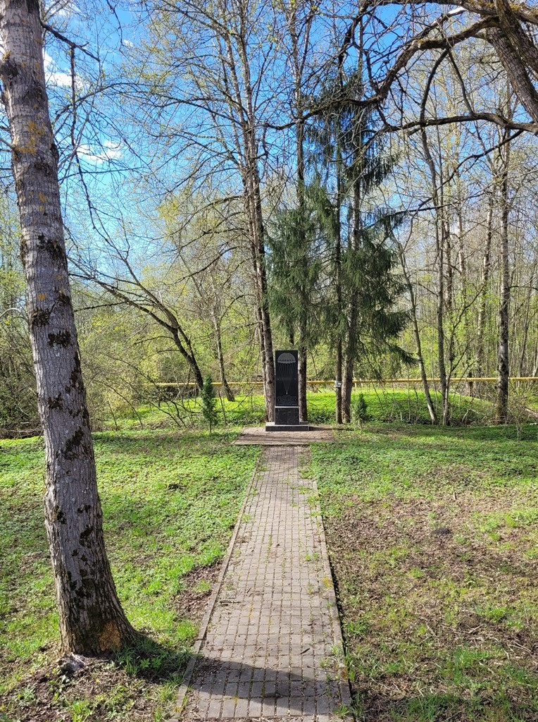 h-11823.jpg
