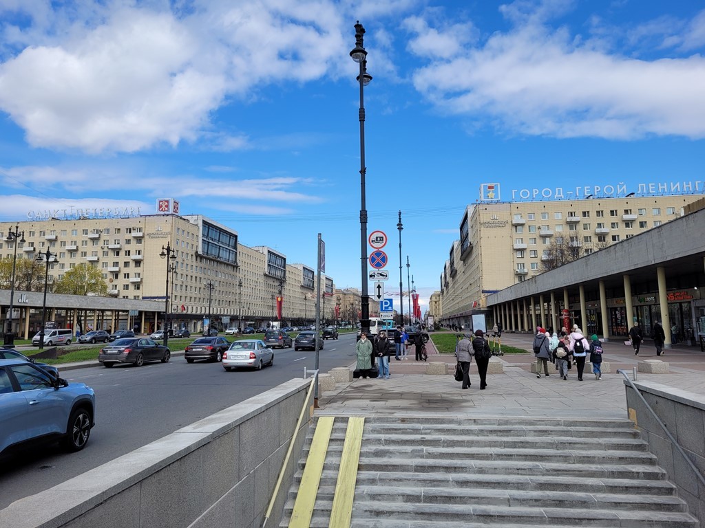h-11832.jpg