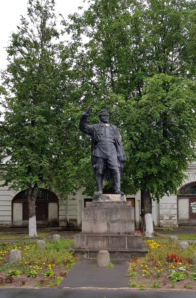 h-1570.jpg