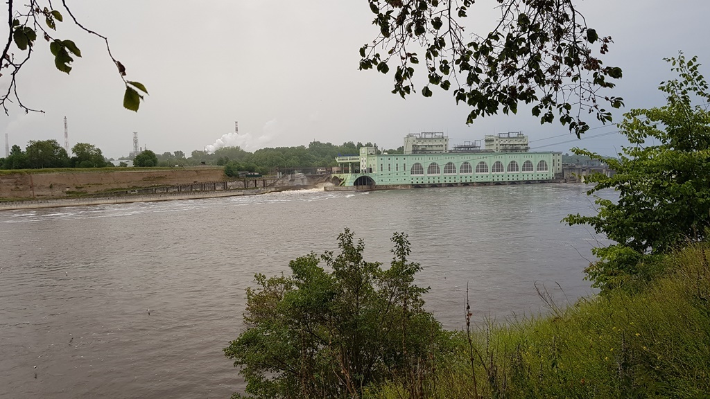 h-1571.jpg