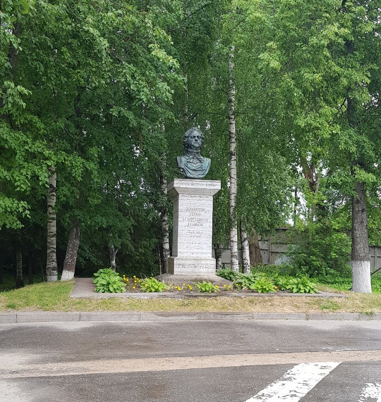 h-1582.jpg