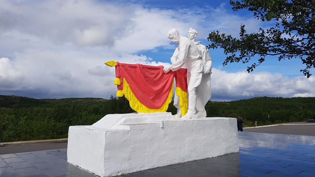 h-1613.jpg