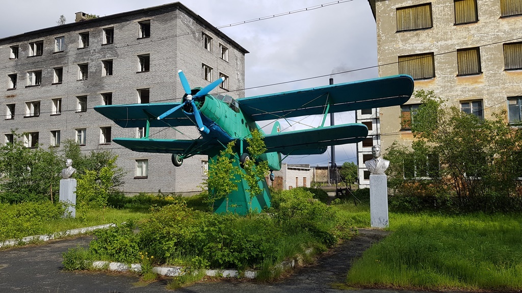 h-1615.jpg