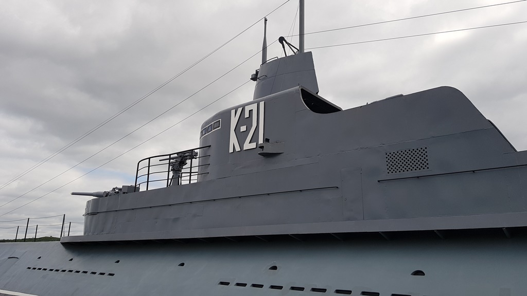 h-1647.jpg