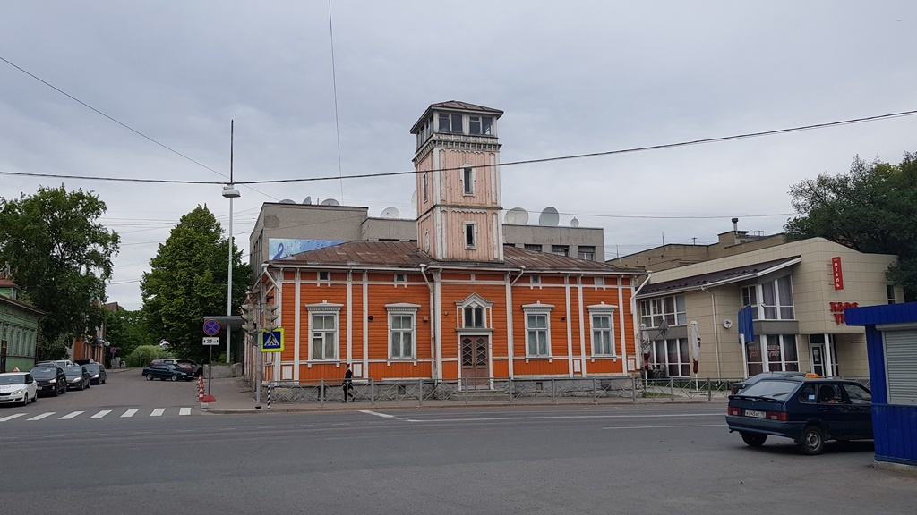 h-1655.jpg
