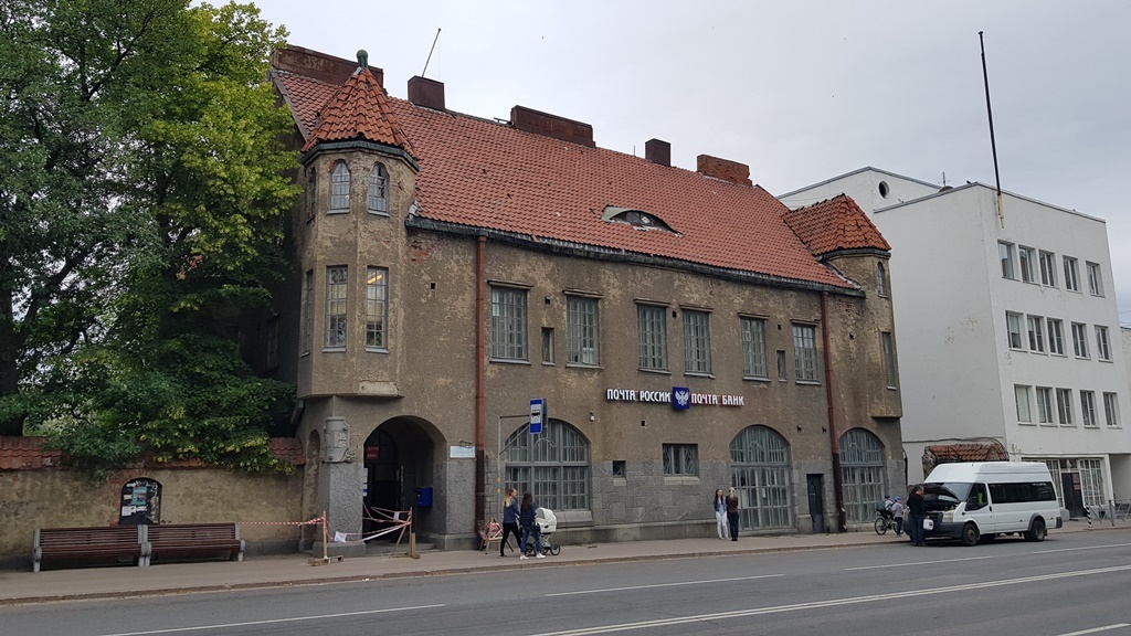 h-1657.jpg
