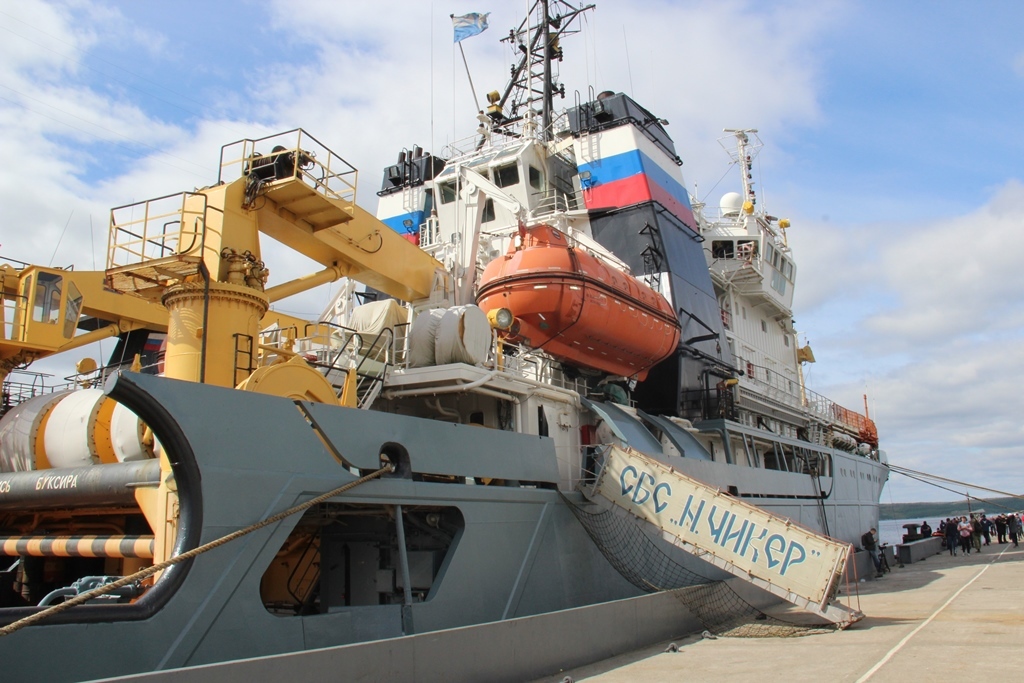 h-1779.jpg