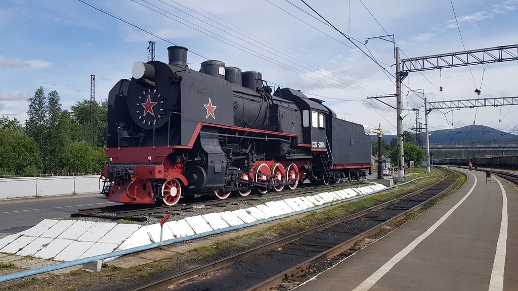 h-1102.jpg