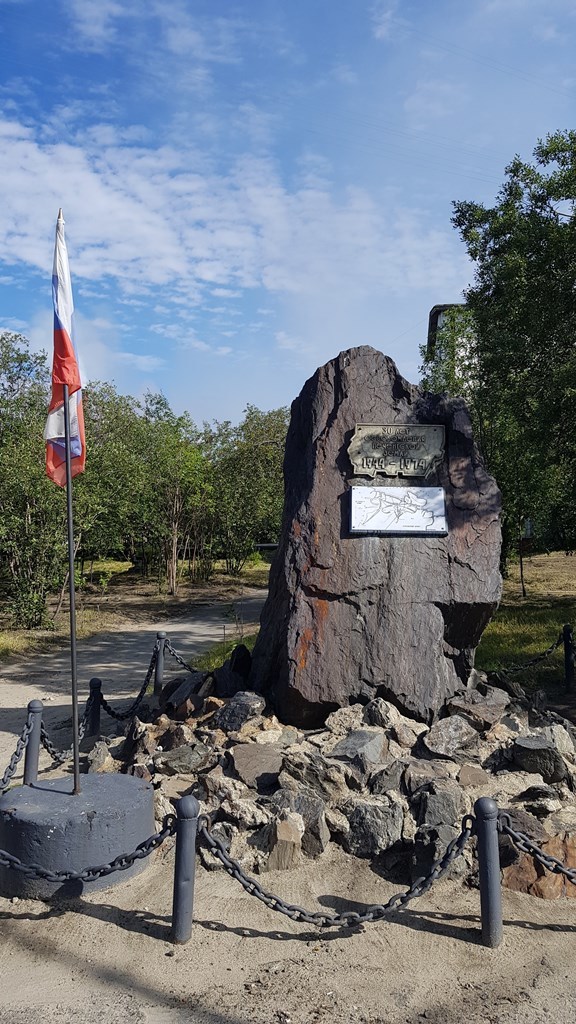 h-1213.jpg